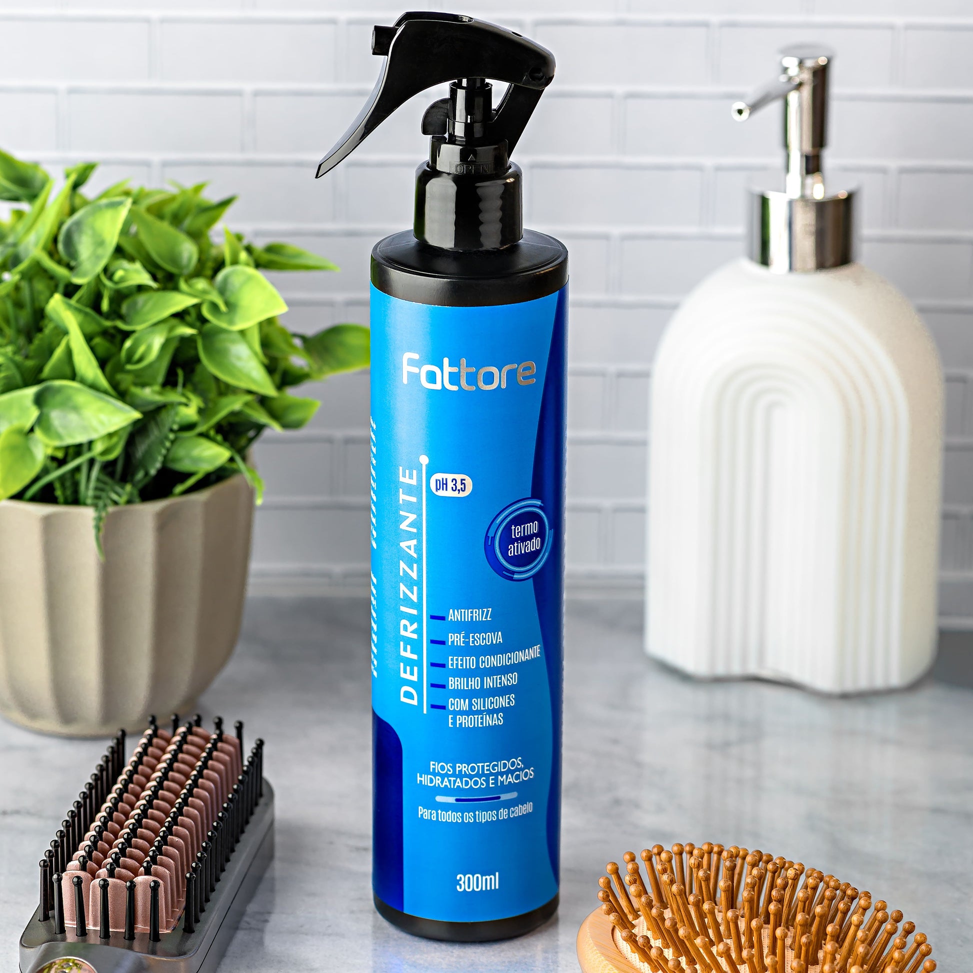 Fattore Spray Defrizzante 300ml – Escova Sem Frizz com Proteção Térmica